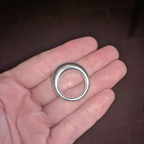 COPY - Authentic Gucci Sterling Silver Ring - Picture 2 of 5